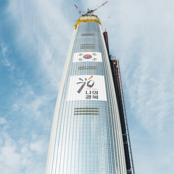 Небоскреб в Сеуле Lotte World Tower