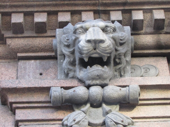 Маскароны в архитектуре петербурга на петроградке