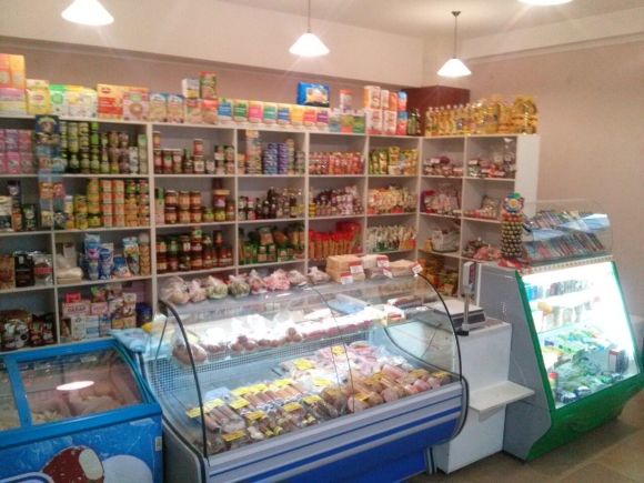 Небольшой продуктовый магазин