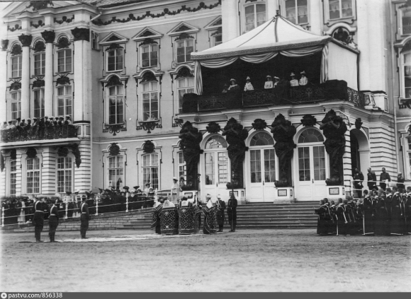 Екатерининский дворец до революции