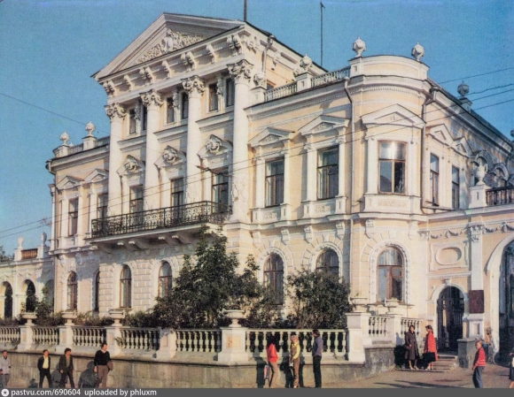 Здание управления Камского речного пароходства