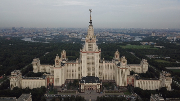 Сталинские высотки в Москве МГУ