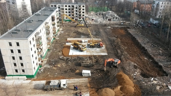 Стройка многоэтажного дома