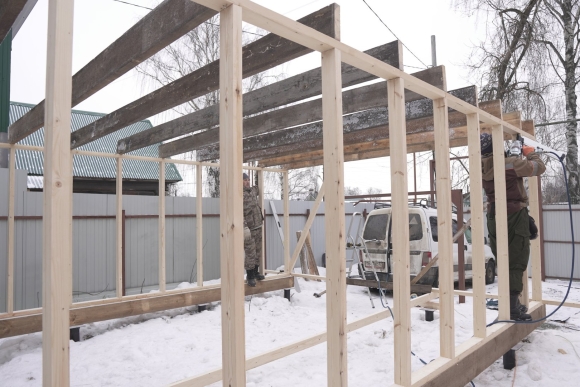 Каркасный гараж из дерева
