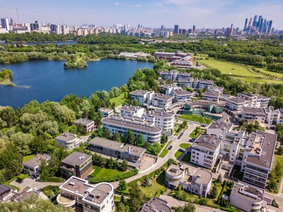 Поселок остров фантазий Крылатское