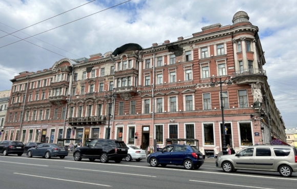 Мастерская Карла Буллы на Невском