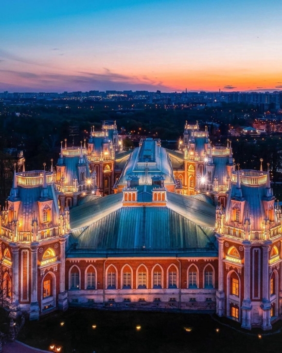 Дворец Царицыно в Москве