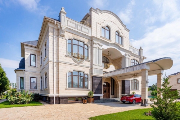 Роскошный особняк Сергея Галицкого