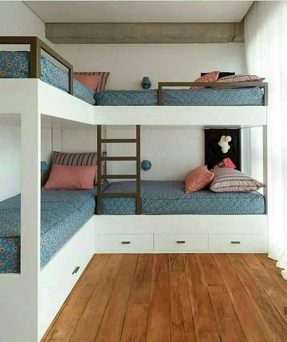 Двухэтажные кровати угловые