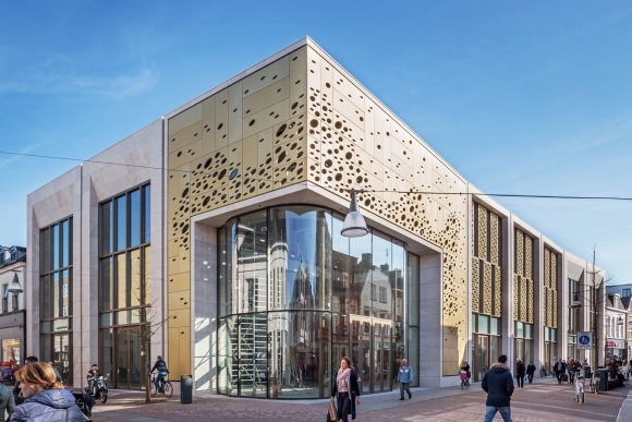 Shopping Mall facade Architecture