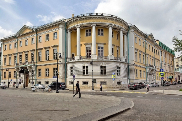Дом Юшкова на углу Мясницкой улицы в Москве