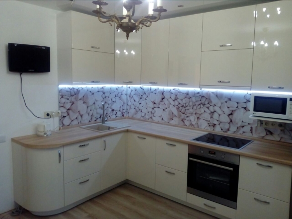 Стеновые панели для белой кухни