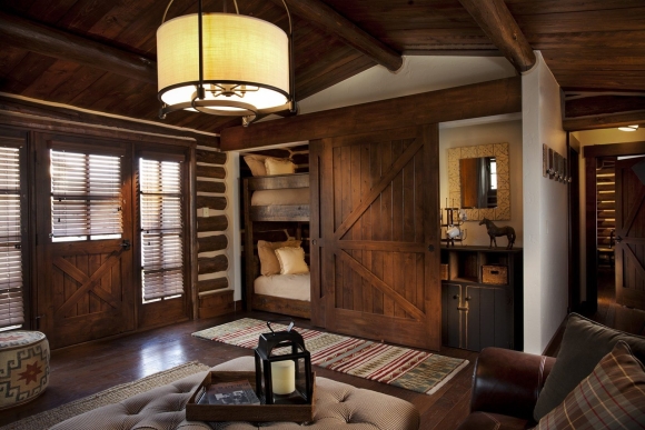 Отель Brush Creek Ranch интерьер