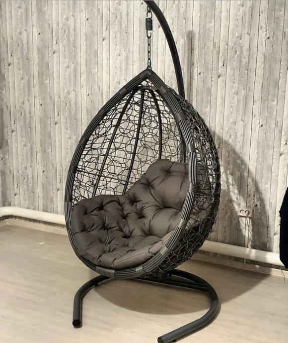 Подвесное кресло из ротанга