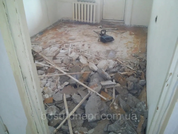 Демонтаж деревянного пола в хрущевке