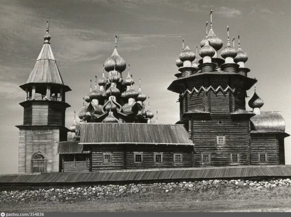 Кижский Погост Покровская Церковь