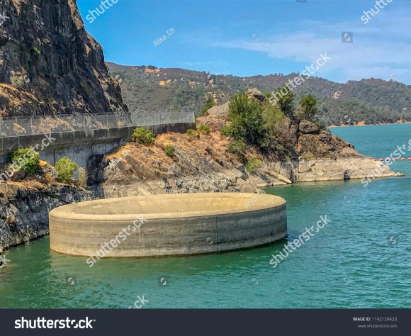 Плотина Монтичелло Калифорния