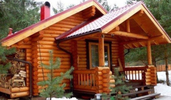 Красивая баня из сруба