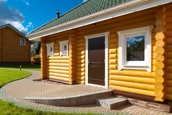 Баня бревенчатая снаружи