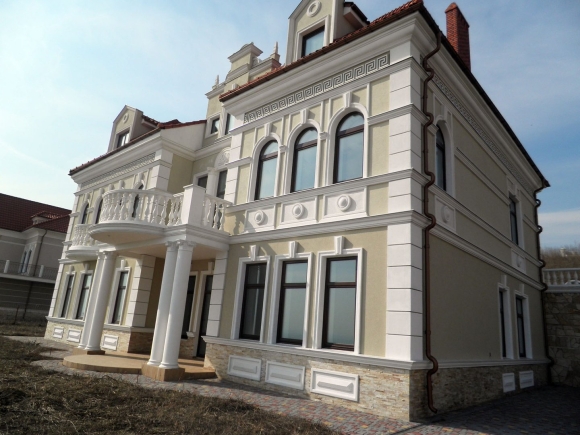 Декор из пенопласта для фасада