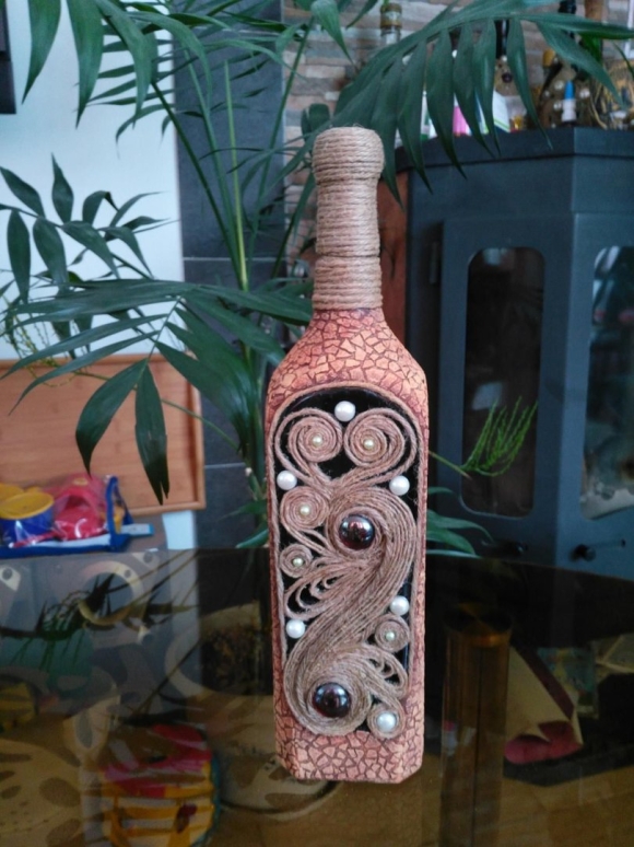 Бутылки декорированные джутом