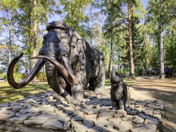 Соколиный камень и каменные палатки