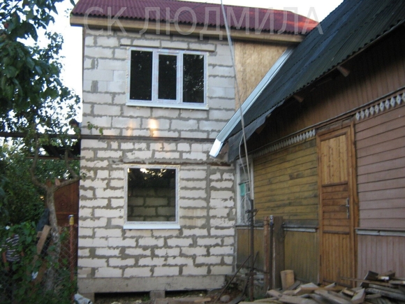 Двухэтажная пристройка
