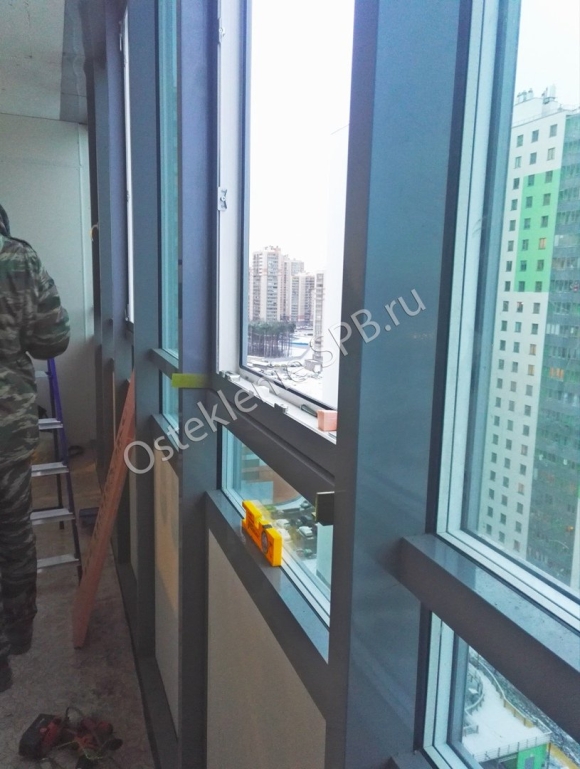 Отдел балкона в ЖК граффити