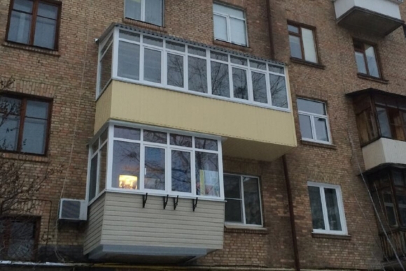 Застекленный балкон
