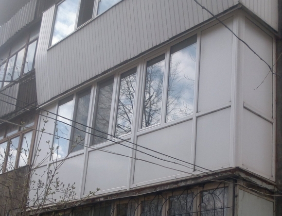 Французский балкон с сэндвич панелями