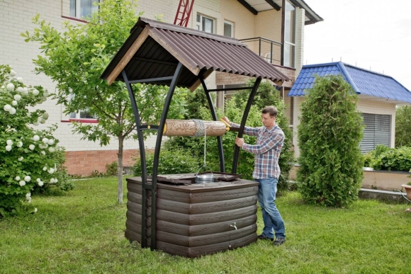 Колодезный домик
