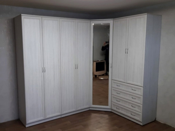 Угловой шкаф Мерлен