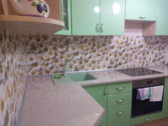 Кухонный фартук ромашки