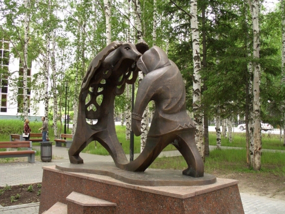 Скульптуры Ханты Мансийск