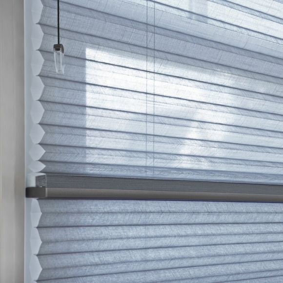 Hunter Douglas жалюзи плиссе