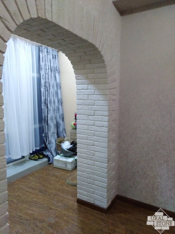 Отделка арки кирпичиками декоративными