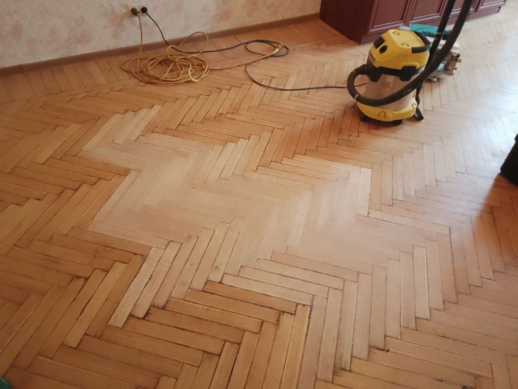 Отциклевать паркет