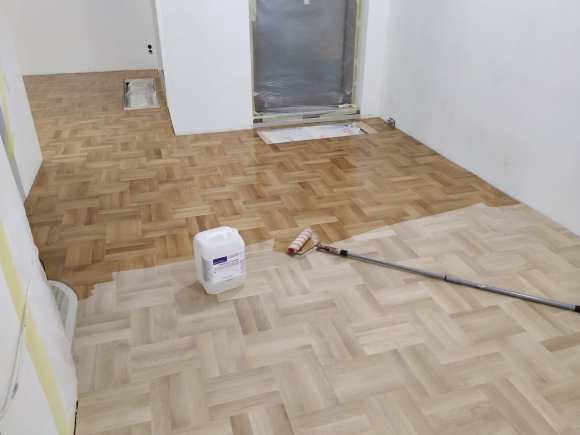 Укладка штучного паркета елочкой