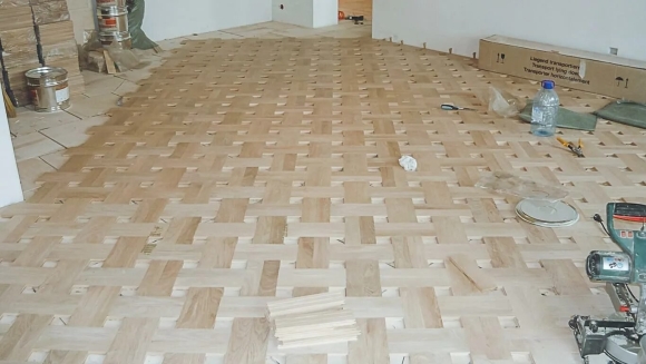 Укладка паркета плетенка