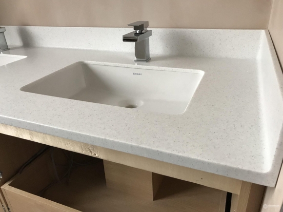 Акриловый камень corian