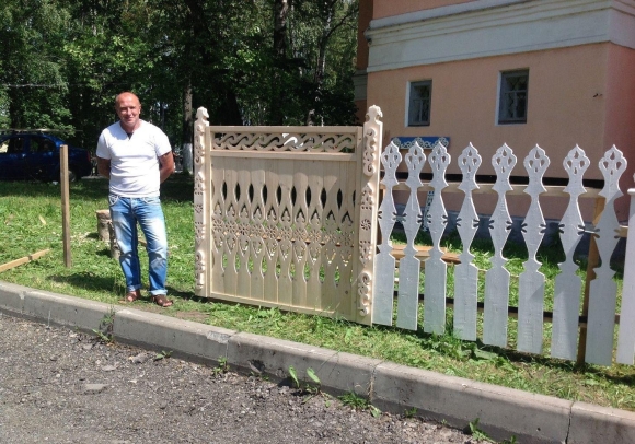 Резной деревянный забор