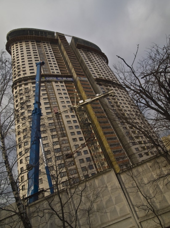 ЖК дирижабль на профсоюзной