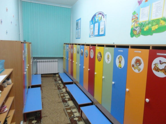 Раздевалка в детском саду