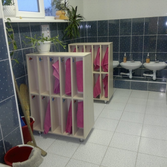 Шкафчики для полотенец в детский сад