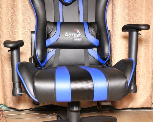 Геймерское кресло AEROCOOL
