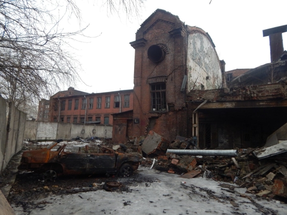 Заброшенный завод СПБ красный треугольник