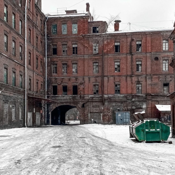 Красный треугольник СПБ