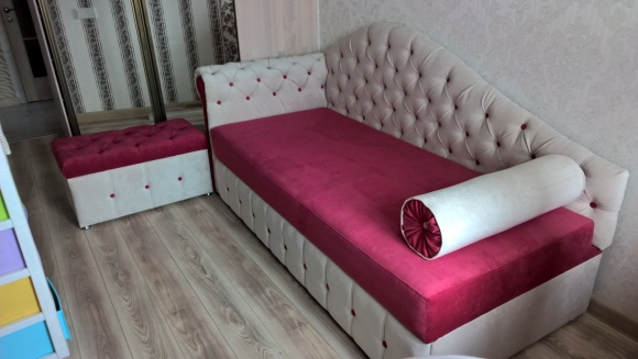 Диван кровать Соната с каретной стяжкой