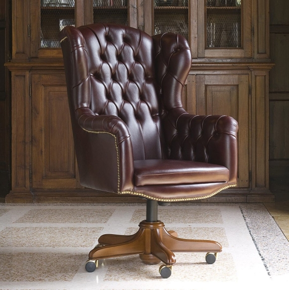Кожаное кресло руководителя Chesterfield