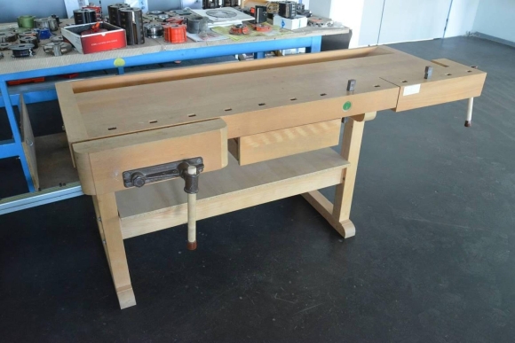 Верстак столярный workbench